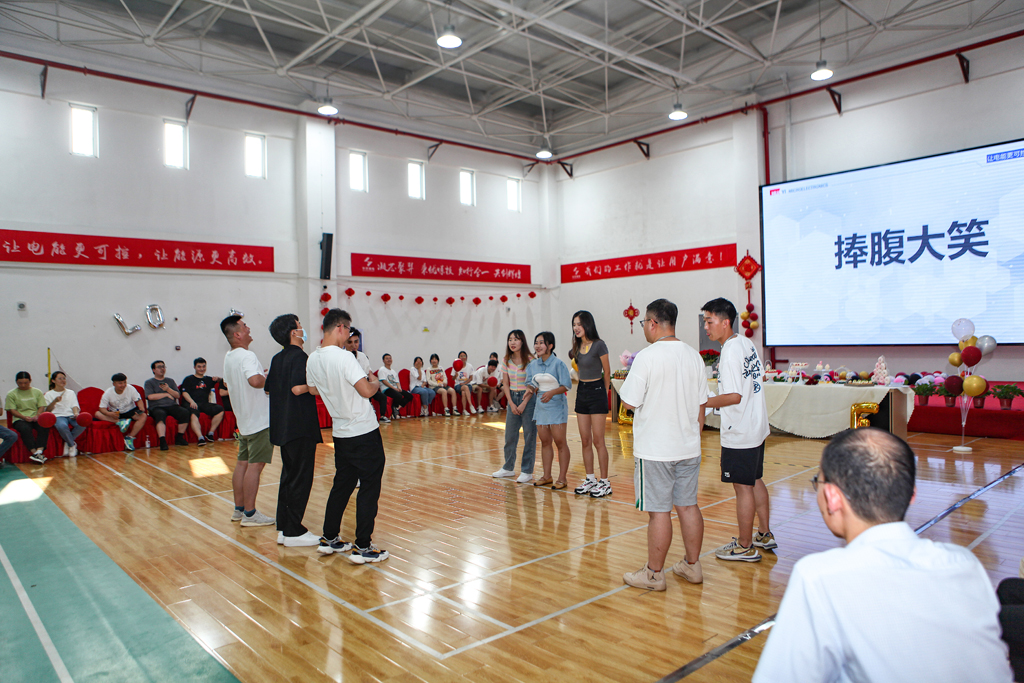 LEwin乐玩微电举办七夕主题活动